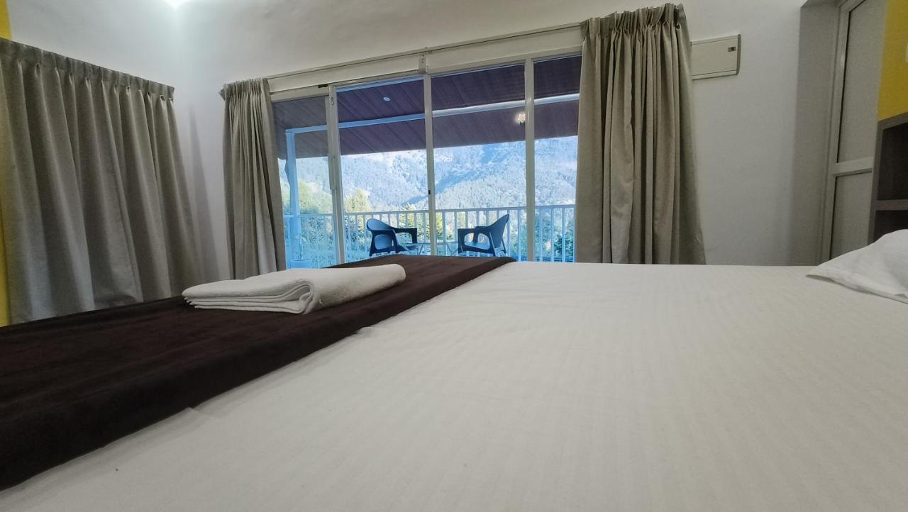 Happy Holidays Resort Kanthalloor エクステリア 写真