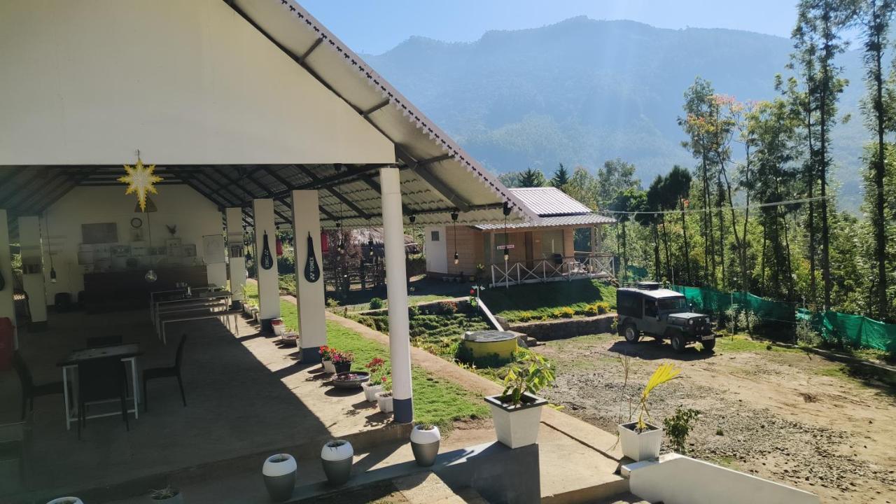 Happy Holidays Resort Kanthalloor エクステリア 写真