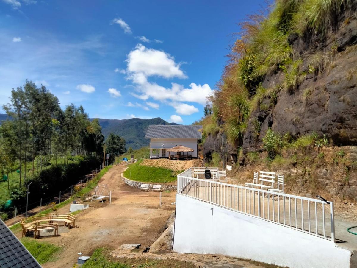 Happy Holidays Resort Kanthalloor エクステリア 写真